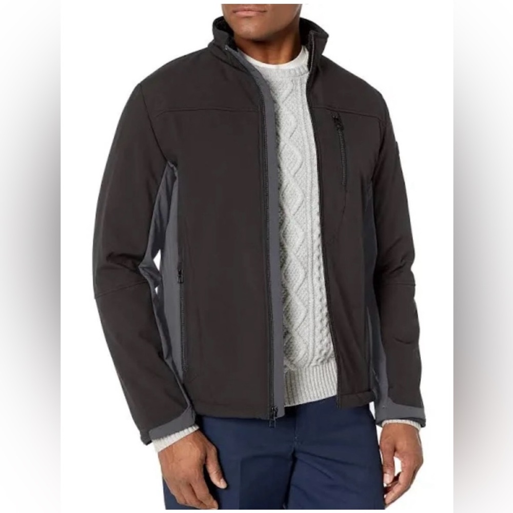 Tumi Soft Shell Black and Gray Mens Jacket
